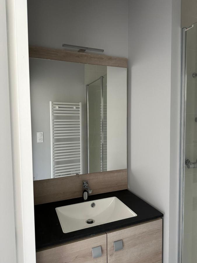 Appartement Design X - Hyper Centre - Parking Prive - Кимпер Екстериор снимка